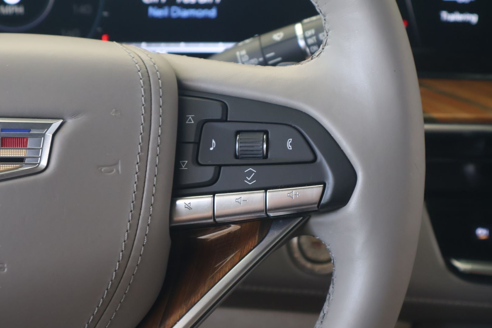 2022 Cadillac Escalade ESV Premium Luxury Platinum