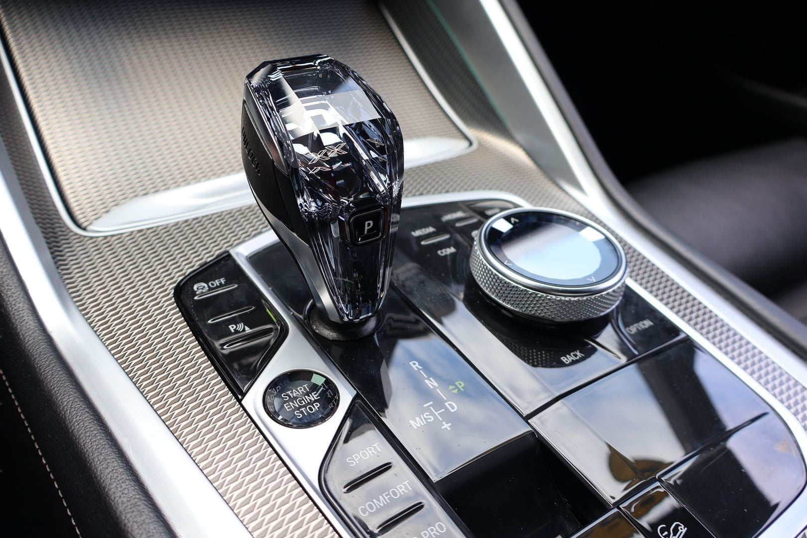 2021 BMW X6 xDrive40i