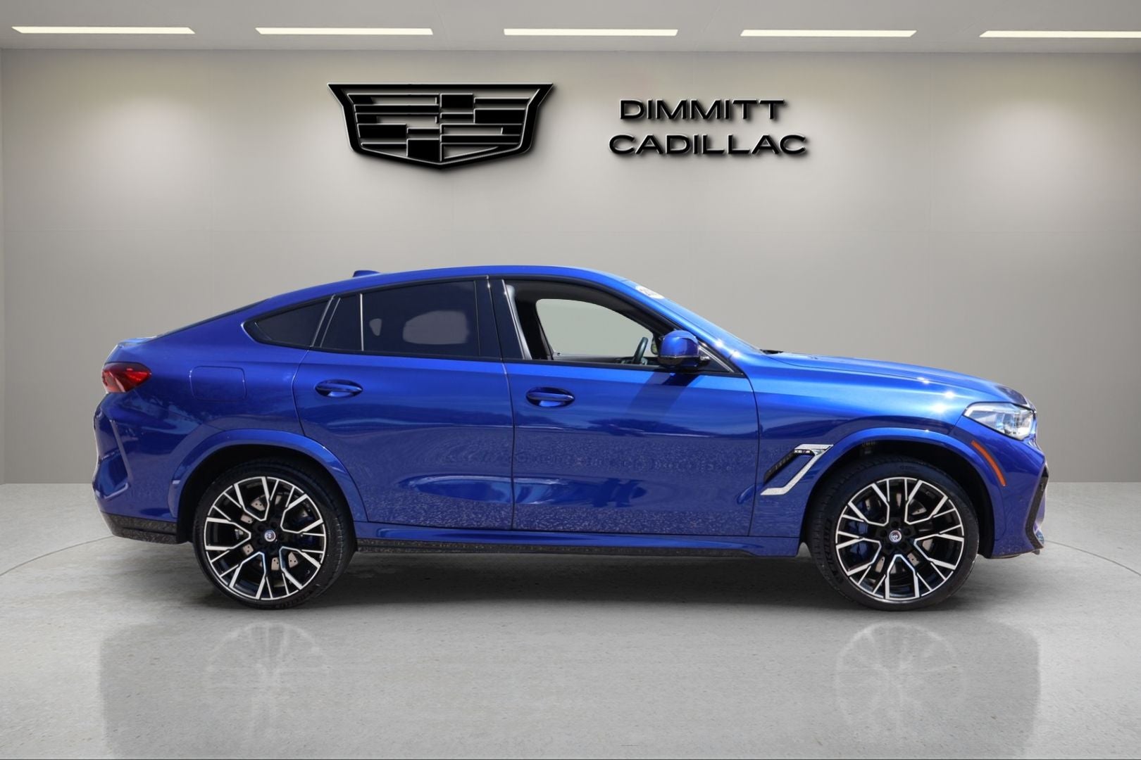 2023 BMW X6 M Base