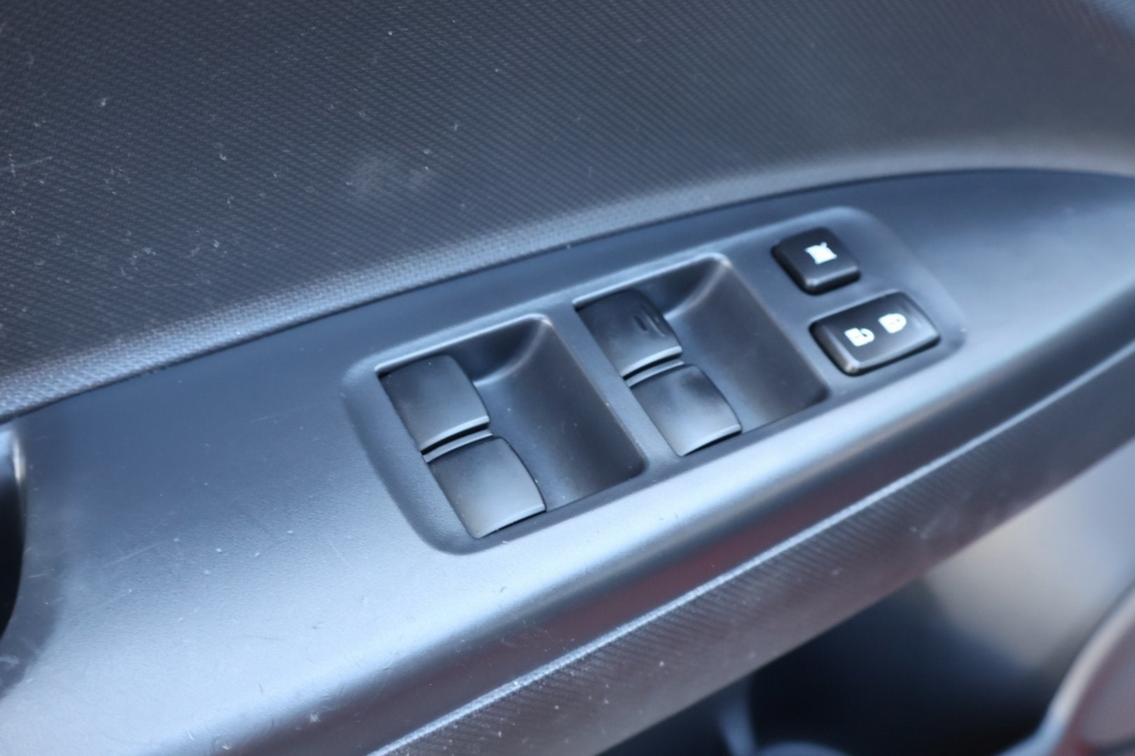 2015 Mitsubishi Mirage DE