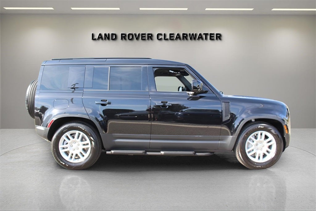 2025 Land Rover Defender 110 S