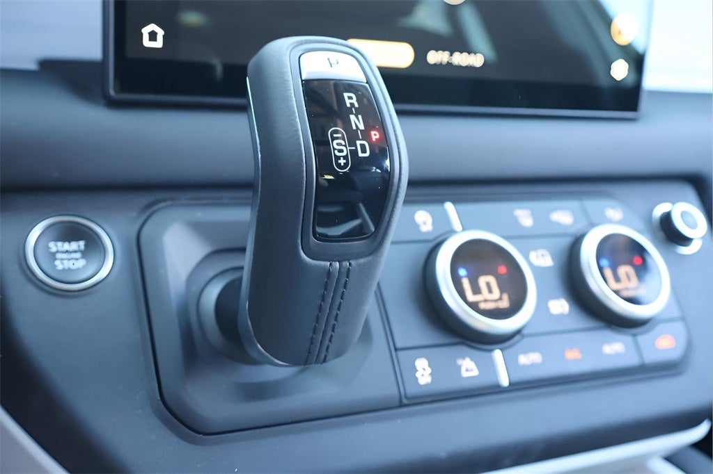 2025 Land Rover Defender 110 S