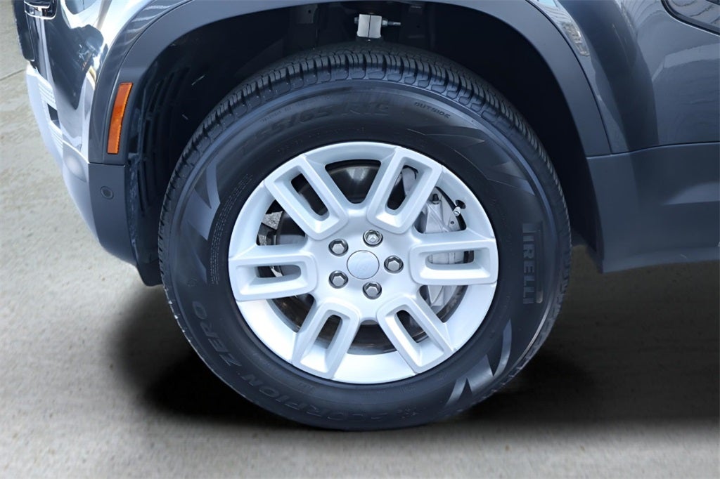 2025 Land Rover Defender 110 S