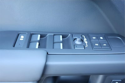 2025 Land Rover Defender 110 S