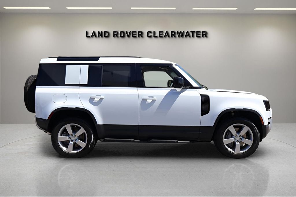 2025 Land Rover Defender 110 S