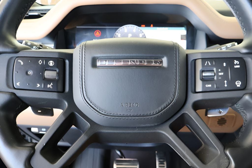 2025 Land Rover Defender 130 V8