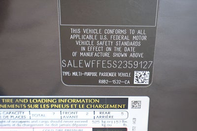 2025 Land Rover Defender 130 V8