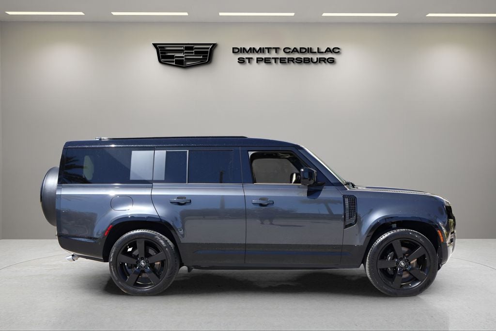 2025 Land Rover Defender 130 V8