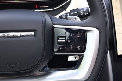 2025 Land Rover Range Rover Plug-In Hybrid SE