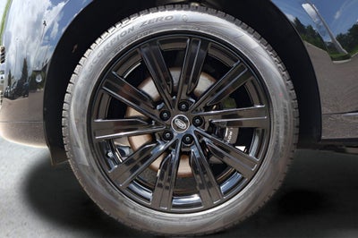 2025 Land Rover Range Rover Plug-In Hybrid SE