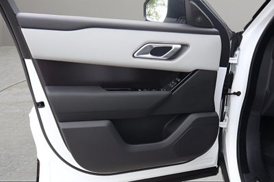 2026 Land Rover Range Rover Velar Dynamic SE