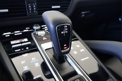 2021 Porsche Cayenne Base