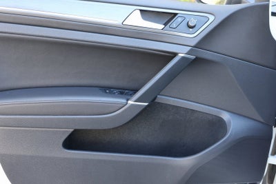 2018 Volkswagen e-Golf SEL Premium