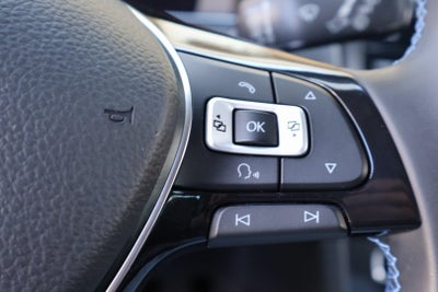 2018 Volkswagen e-Golf SEL Premium