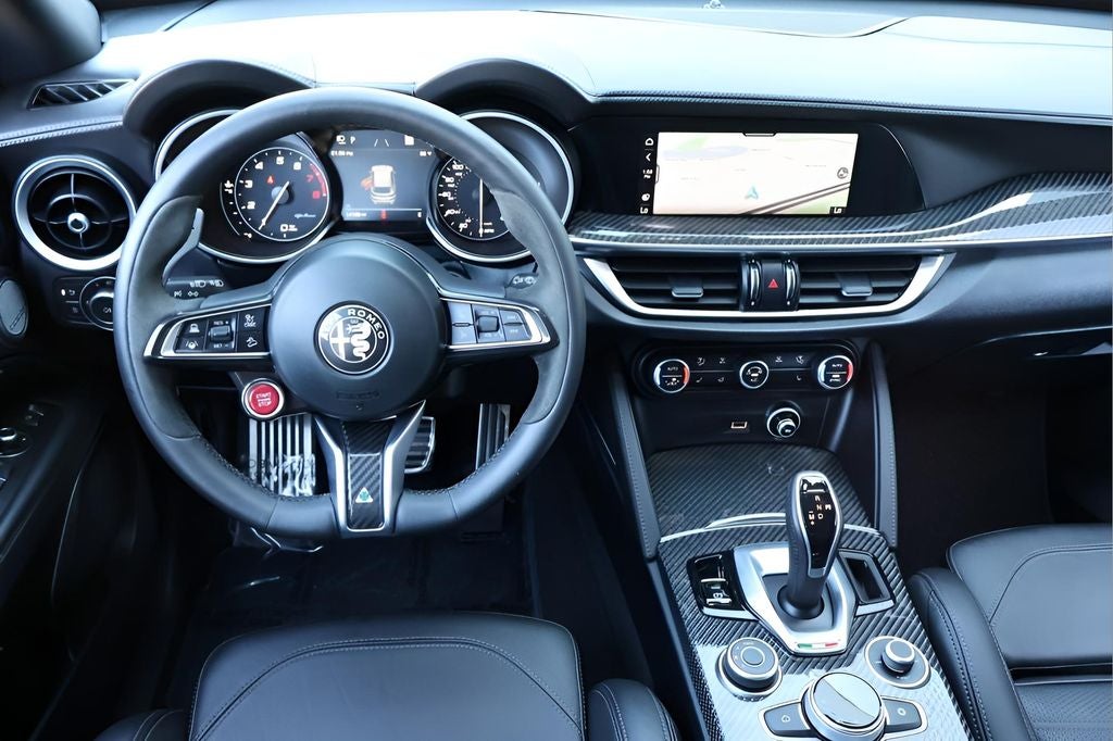 2023 Alfa Romeo Stelvio Quadrifoglio