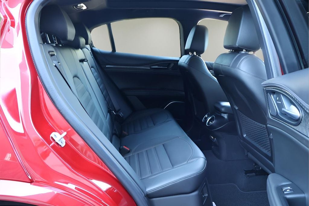 2023 Alfa Romeo Stelvio Quadrifoglio