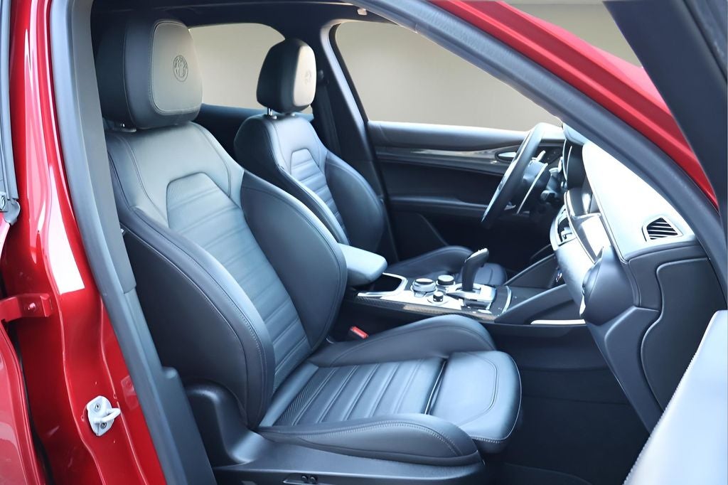 2023 Alfa Romeo Stelvio Quadrifoglio