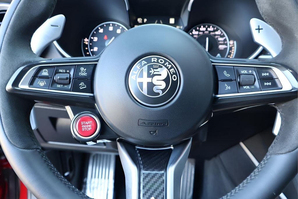 2023 Alfa Romeo Stelvio Quadrifoglio