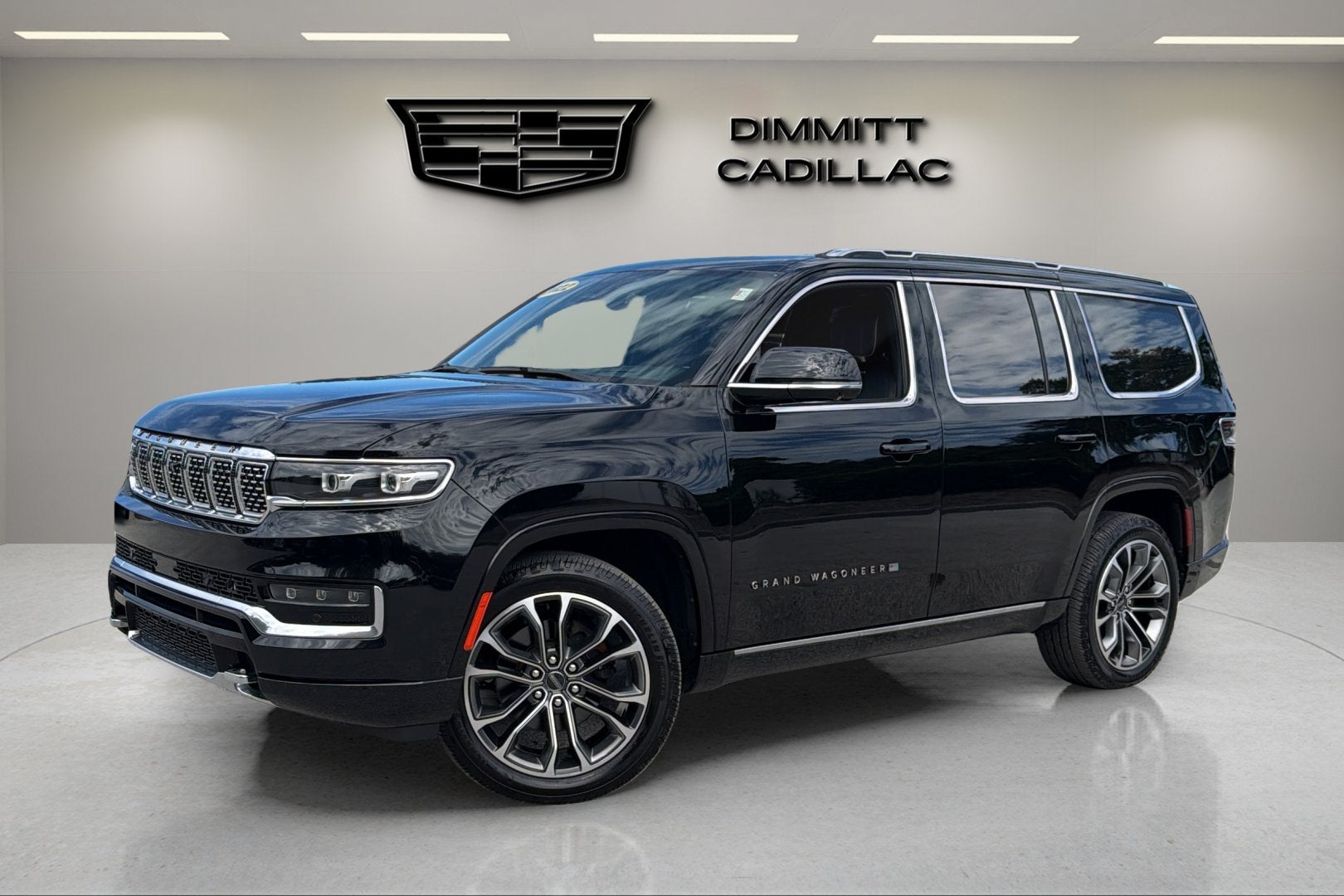 2022 Jeep Grand Wagoneer Series III