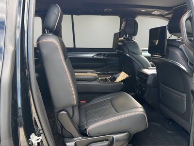 2022 Jeep Grand Wagoneer Series III