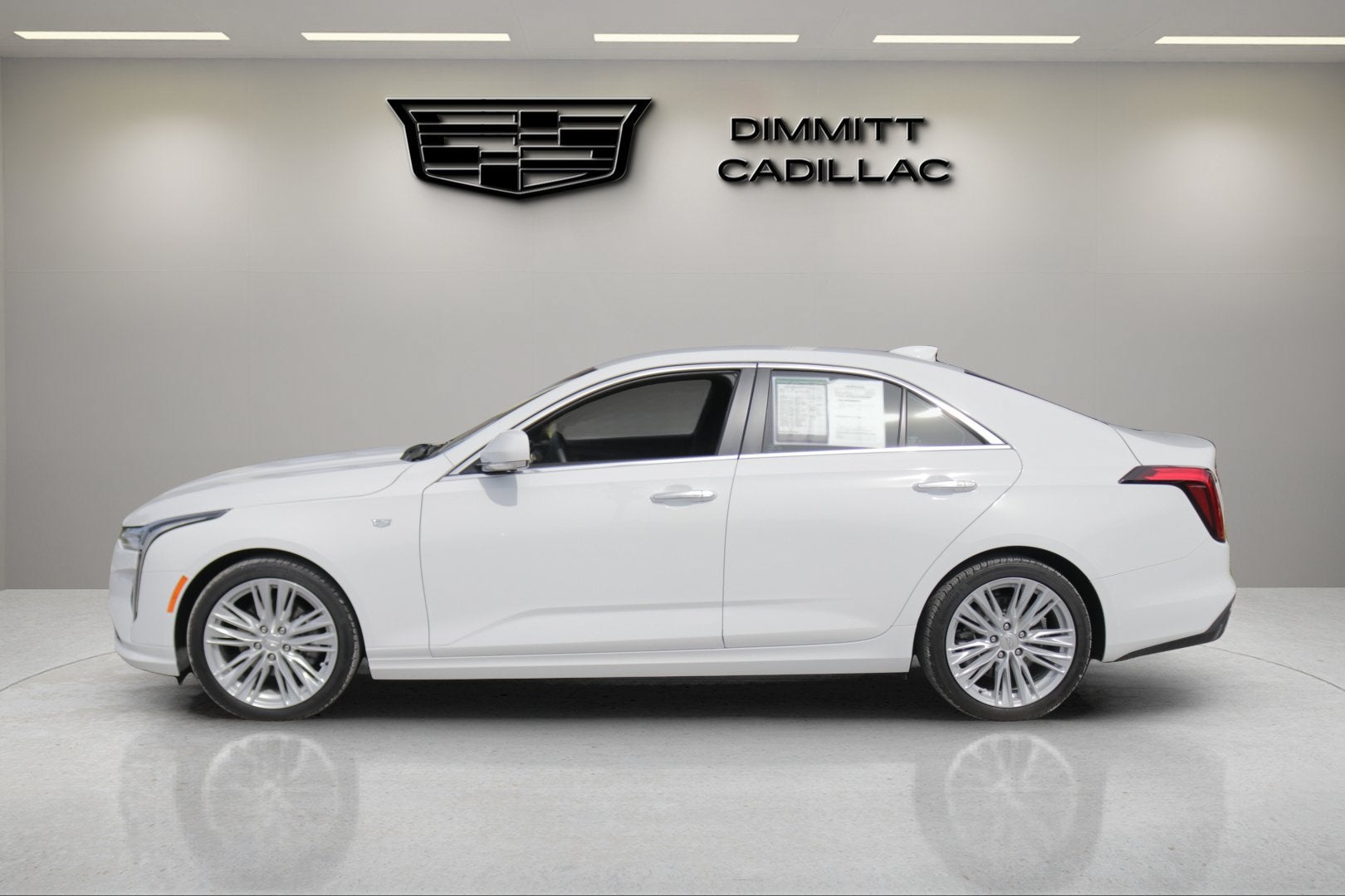 2025 Cadillac CT4 Premium Luxury