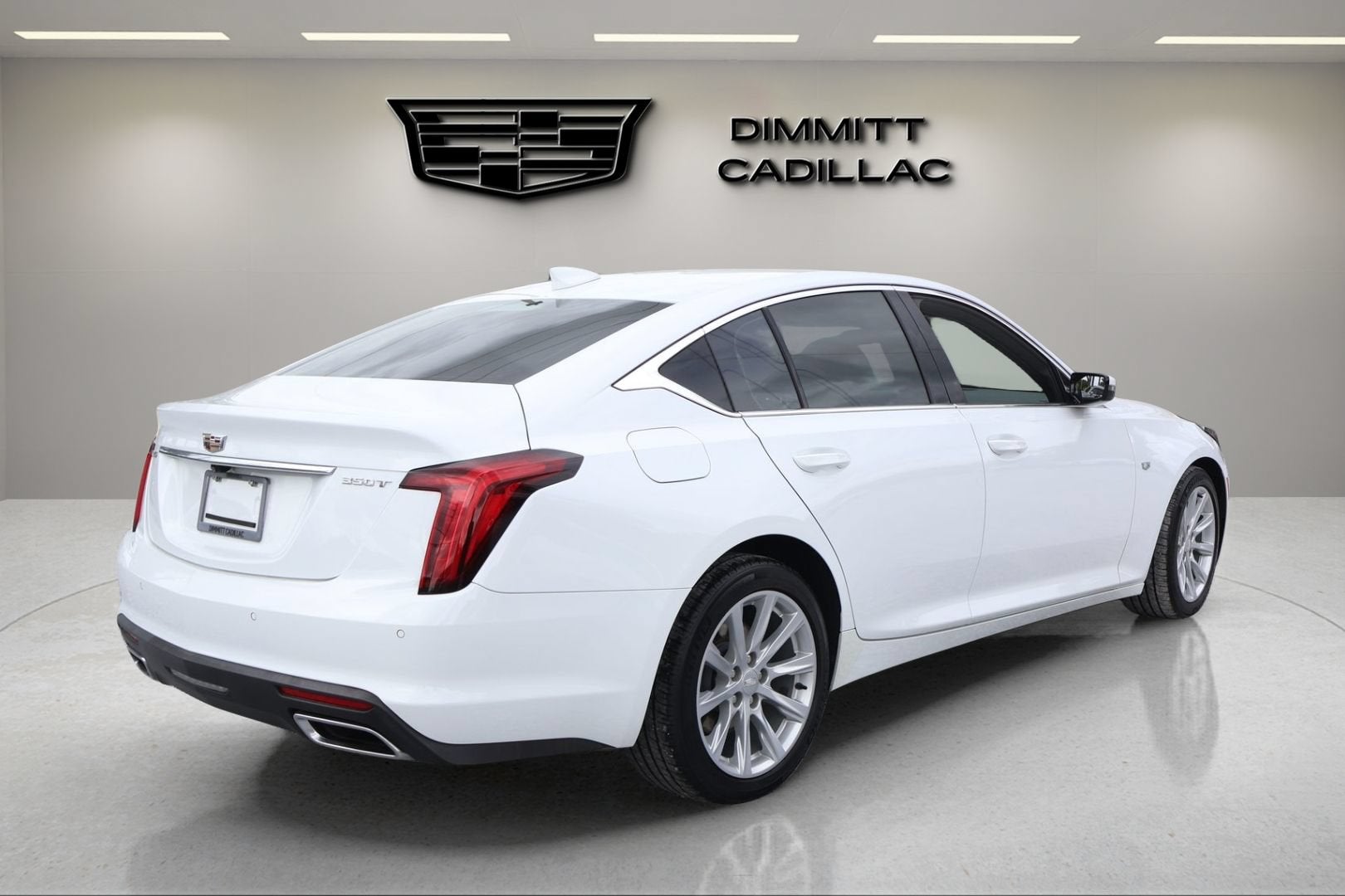 2023 Cadillac CT5 Luxury