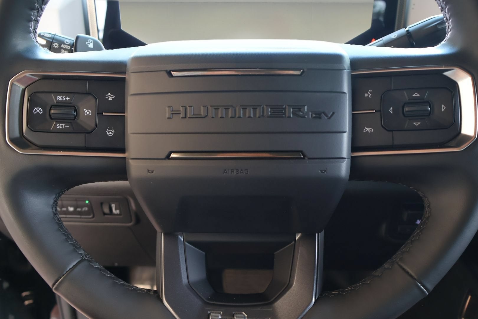 2024 GMC HUMMER EV SUV 3X