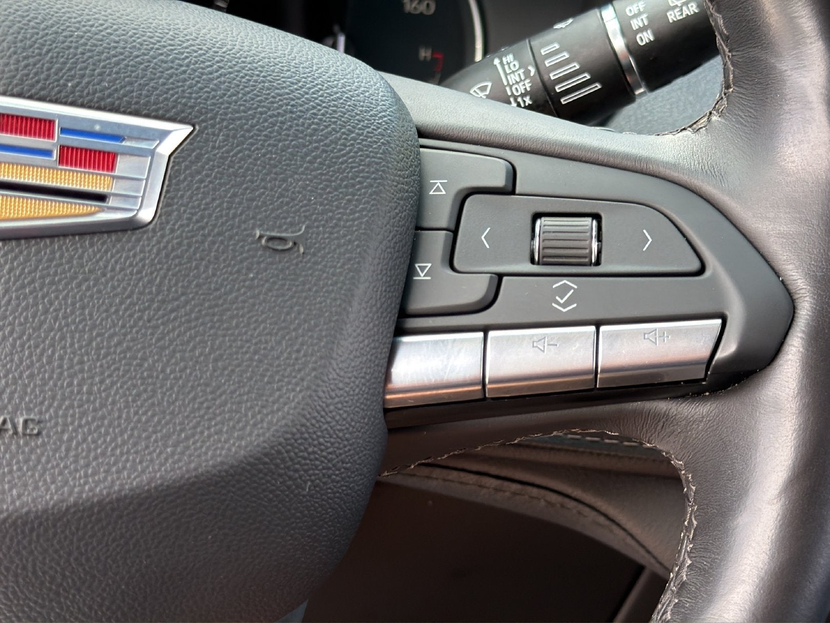 2023 Cadillac XT4 FWD Luxury