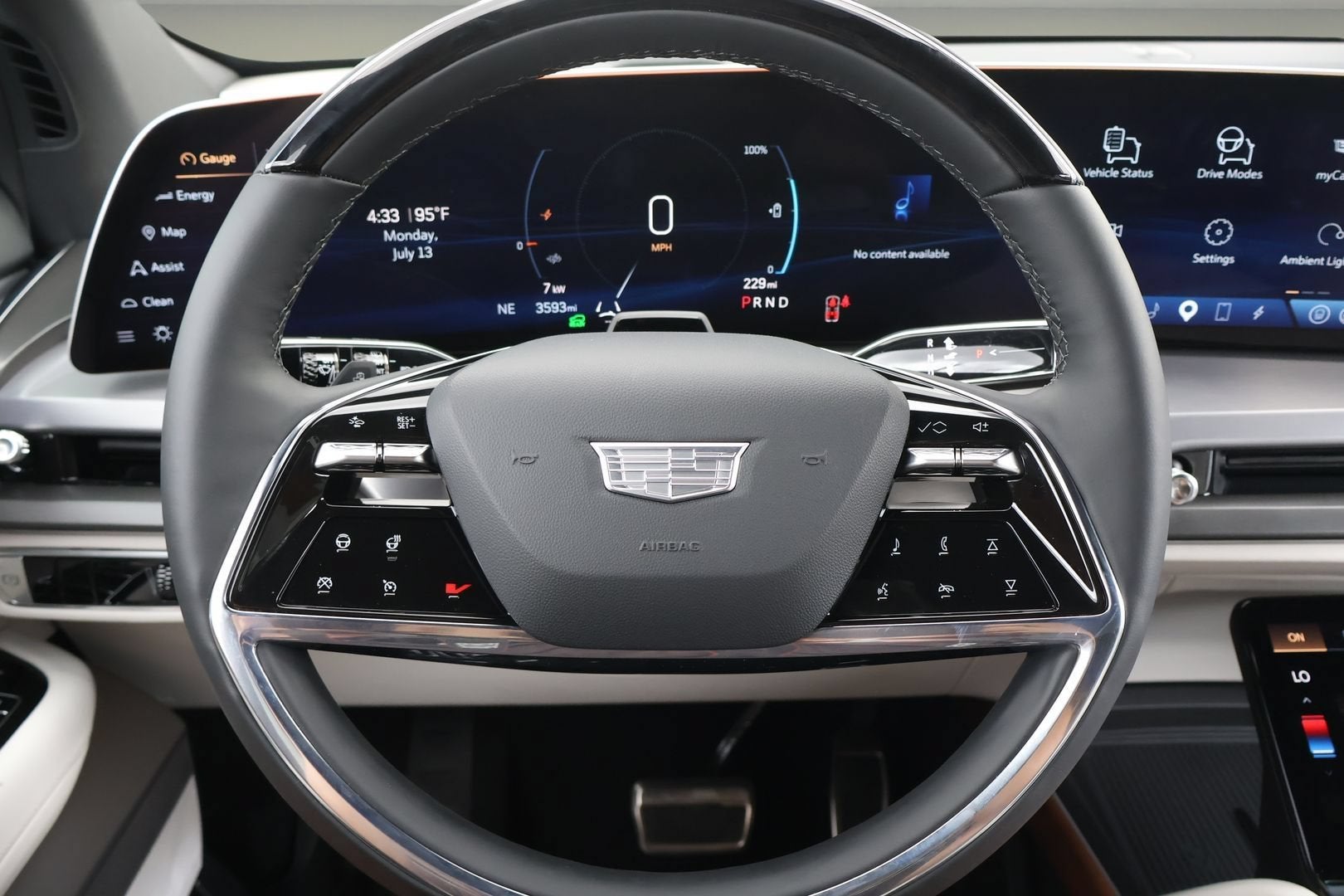 2026 Cadillac VISTIQ Luxury