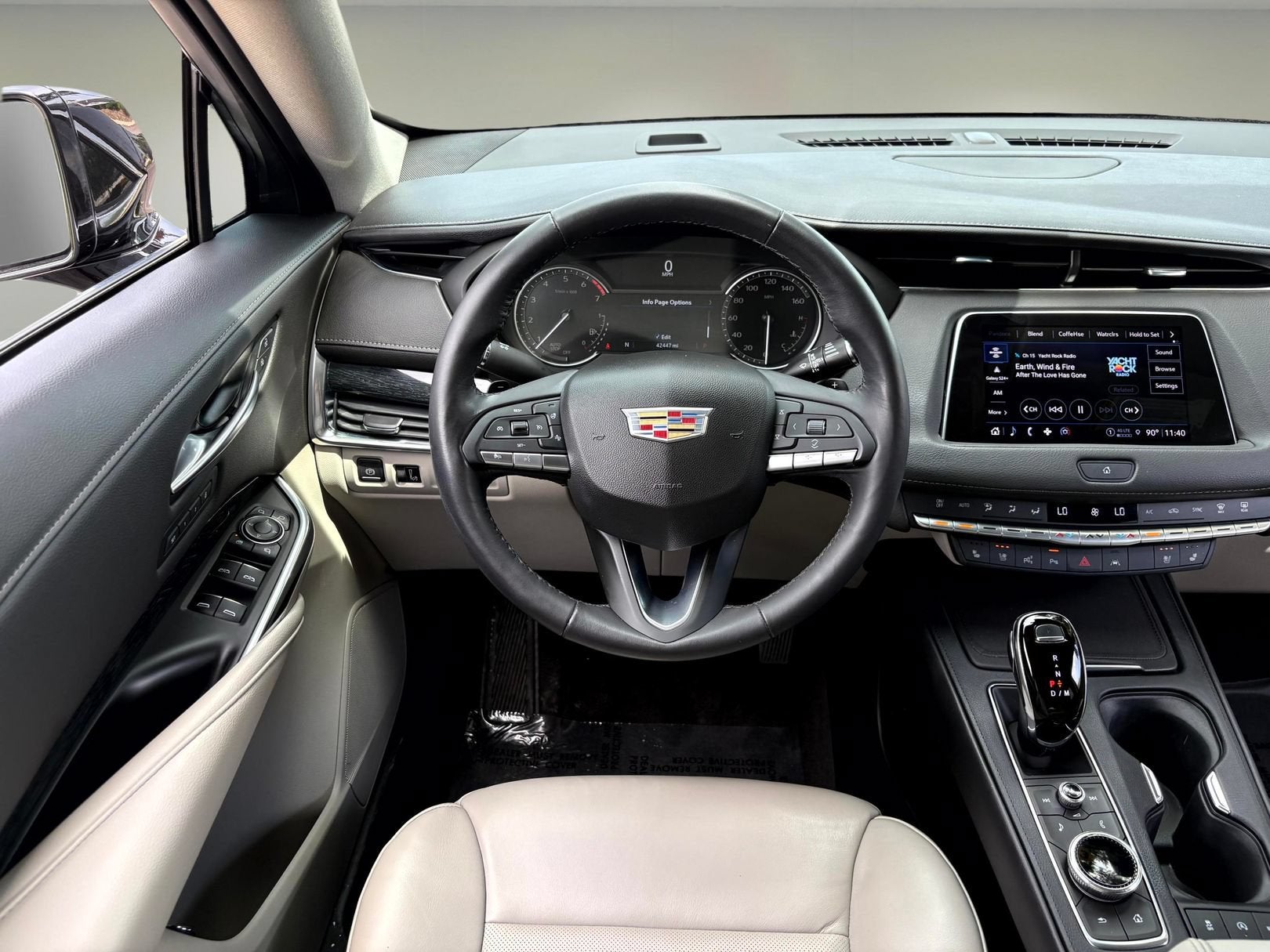 2023 Cadillac XT4 FWD Premium Luxury