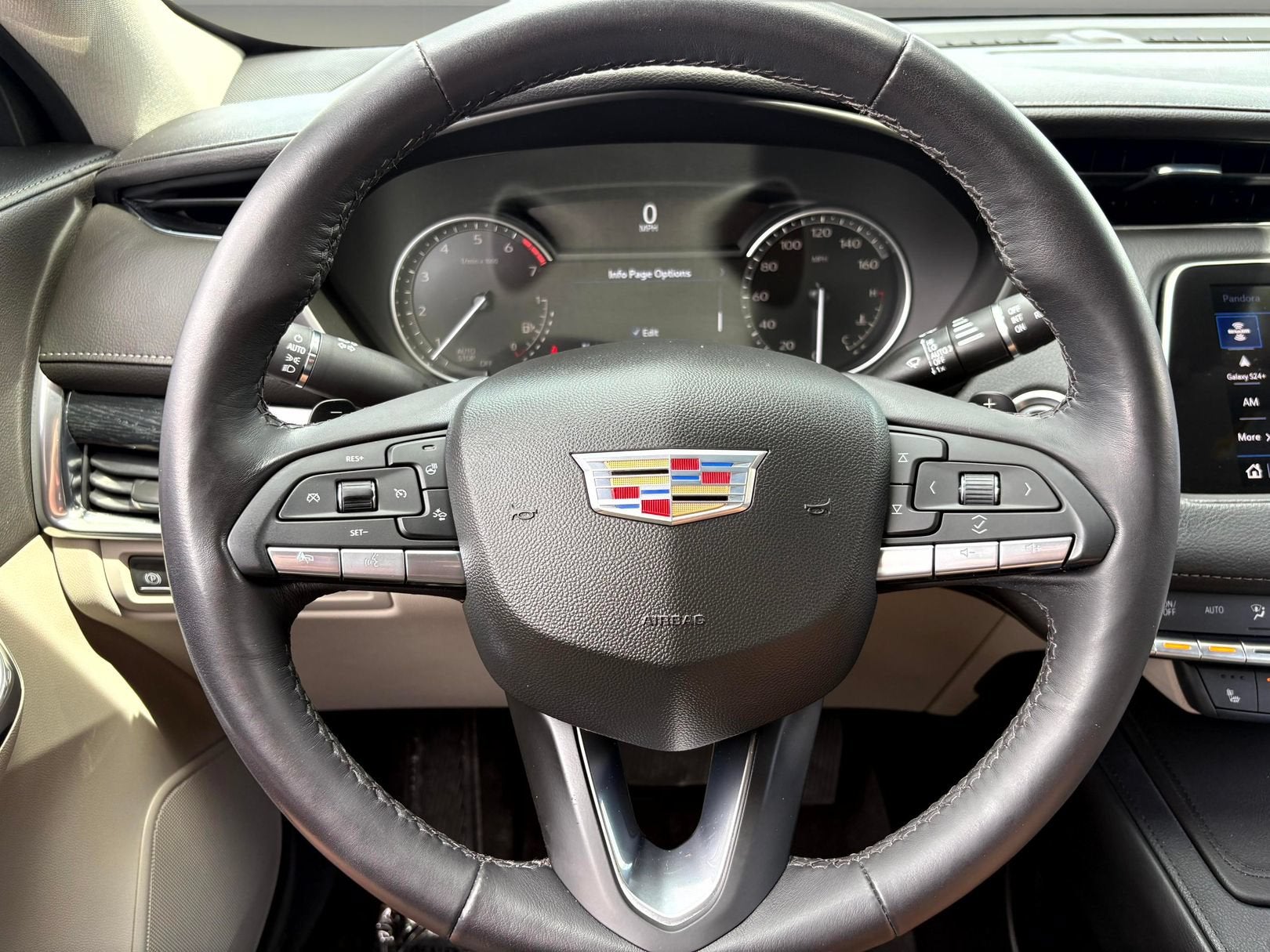 2023 Cadillac XT4 FWD Premium Luxury