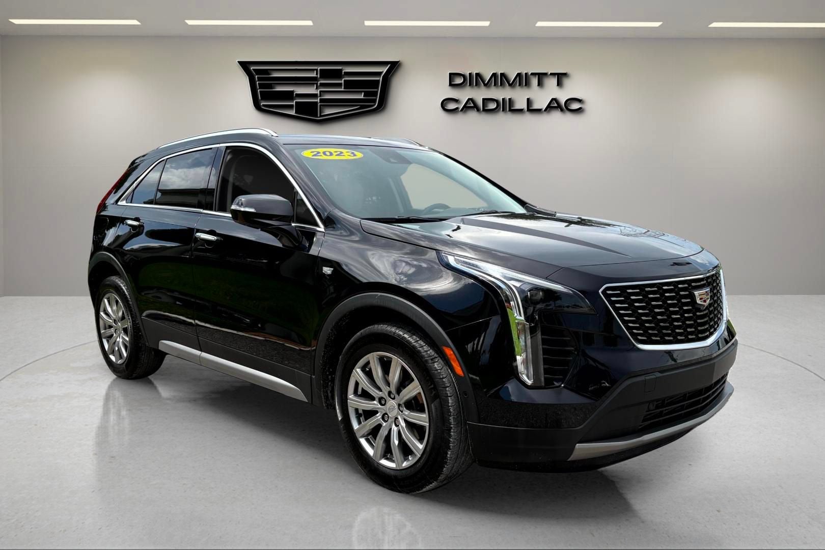2023 Cadillac XT4 FWD Premium Luxury