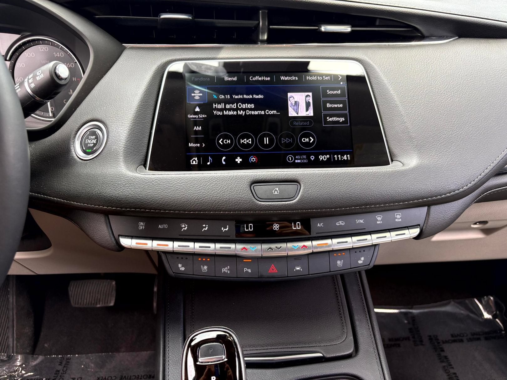 2023 Cadillac XT4 FWD Premium Luxury