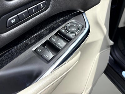 2023 Cadillac XT4 FWD Premium Luxury