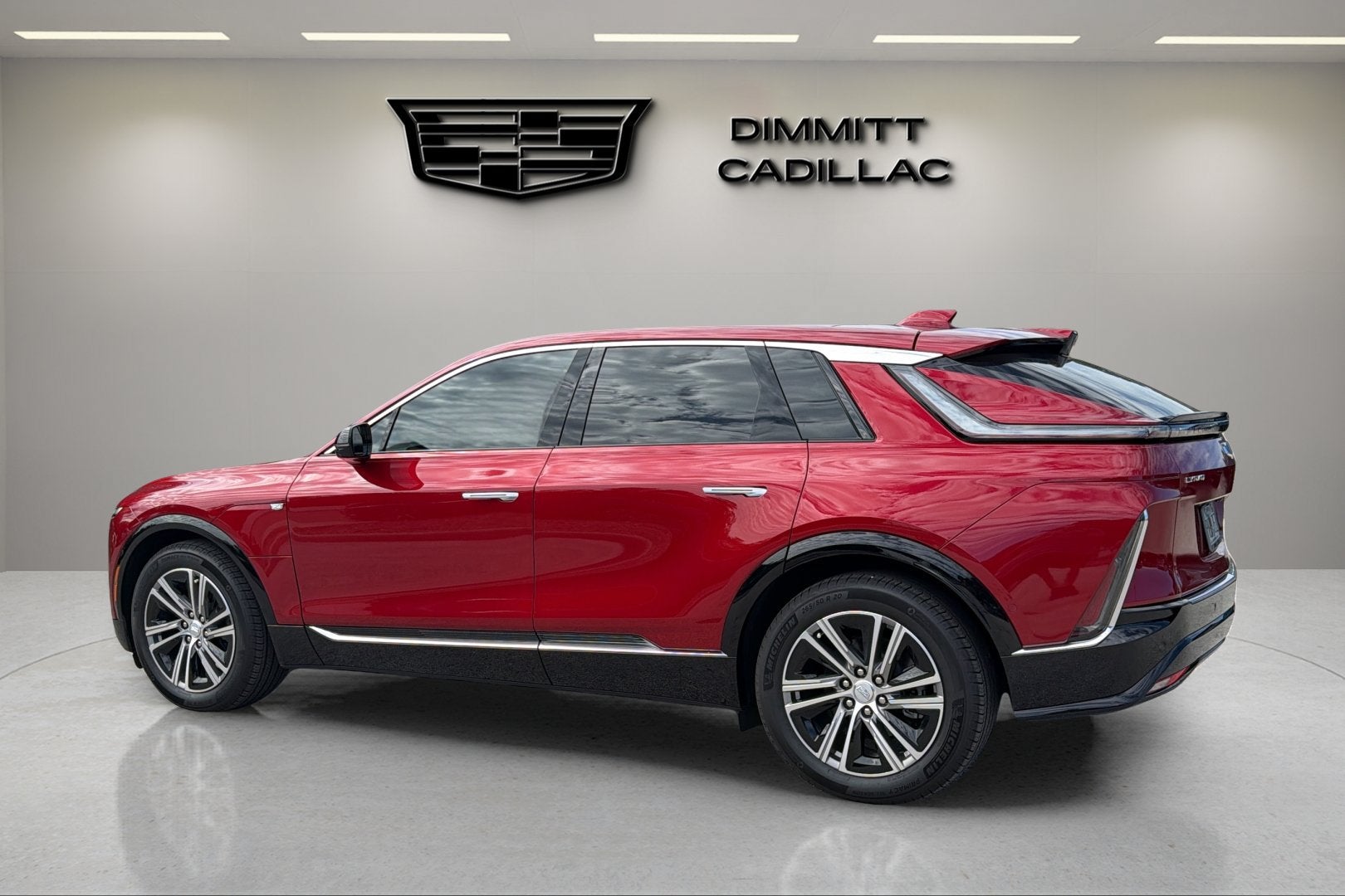 2025 Cadillac LYRIQ Luxury 1