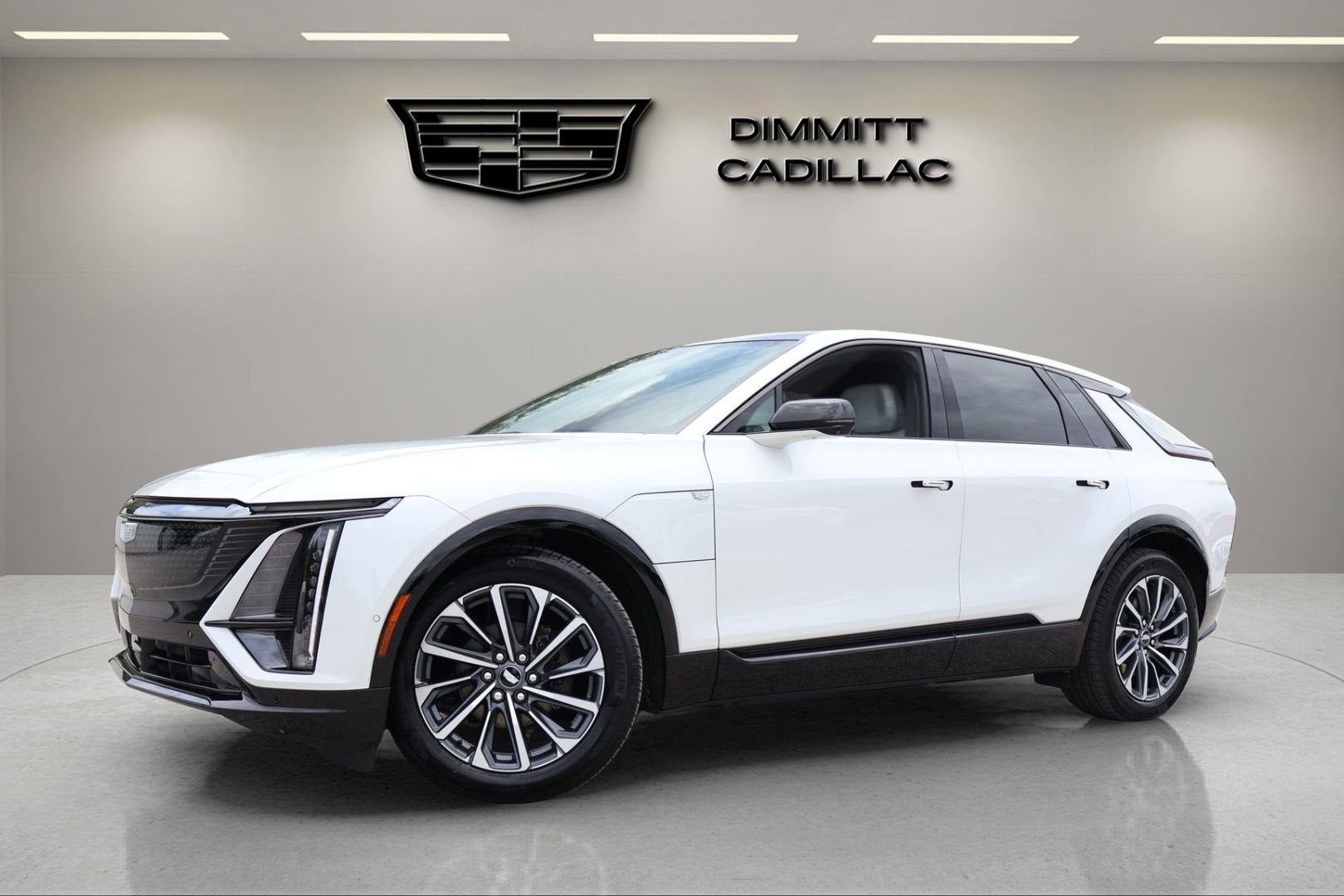 2024 Cadillac LYRIQ Sport 2