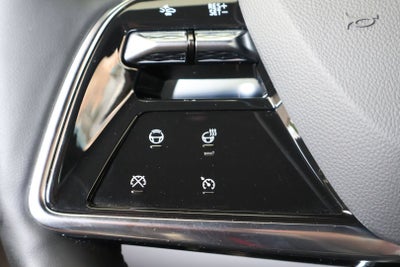 2024 Cadillac LYRIQ Sport 2