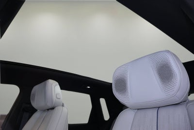 2024 Cadillac LYRIQ Sport 2