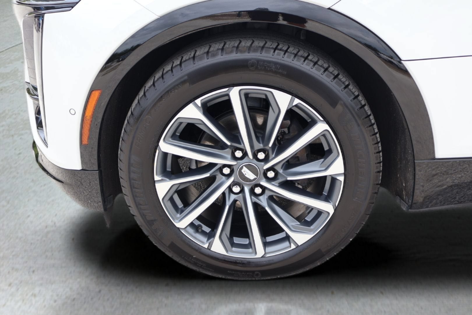 2024 Cadillac LYRIQ Sport 2