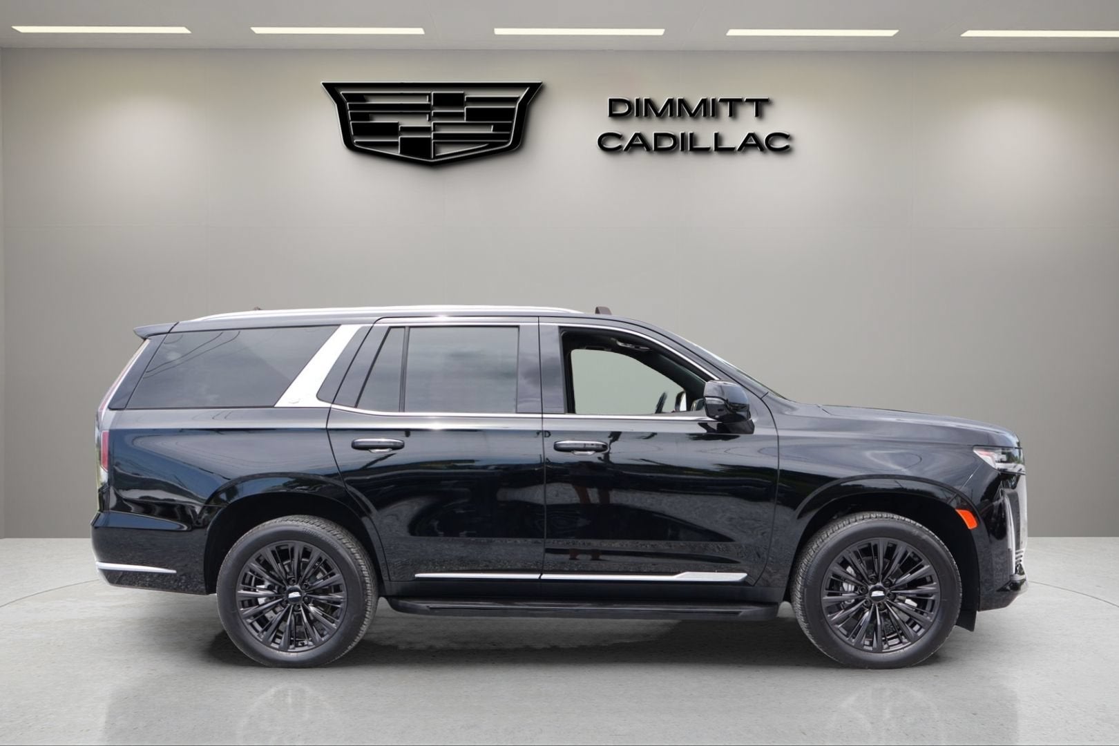 2022 Cadillac Escalade Luxury