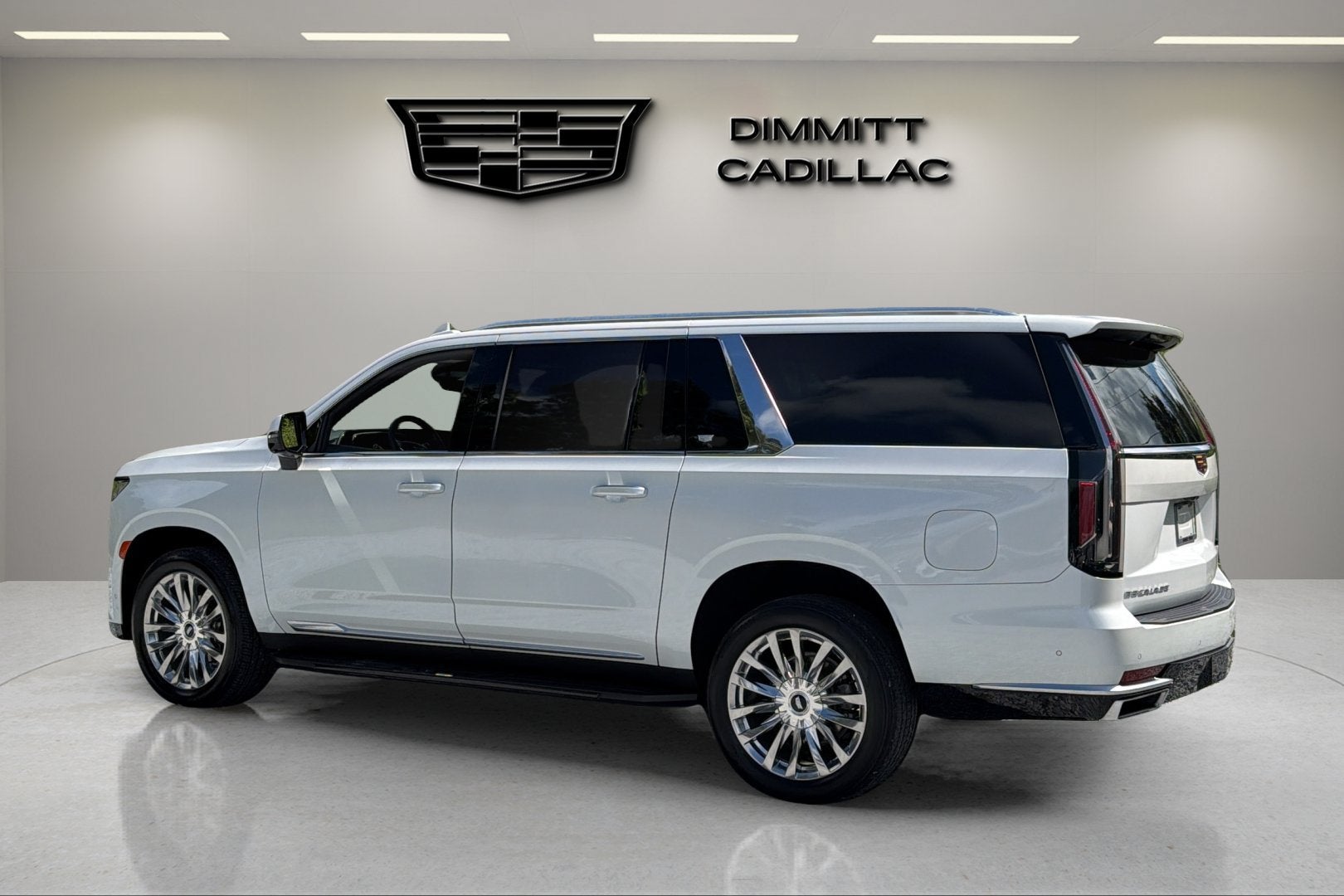 2023 Cadillac Escalade ESV 4WD Premium Luxury