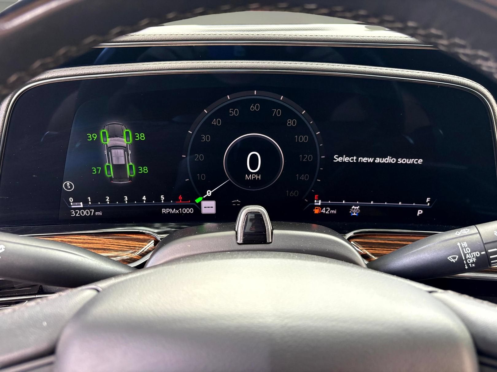 2023 Cadillac Escalade ESV 4WD Premium Luxury