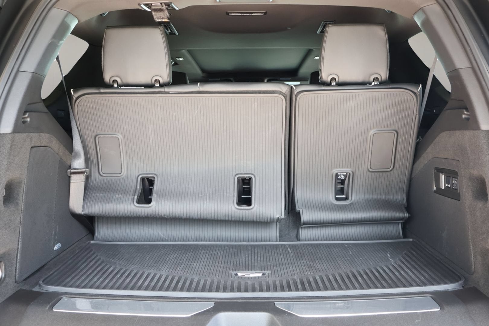 2025 Cadillac Escalade Premium Luxury