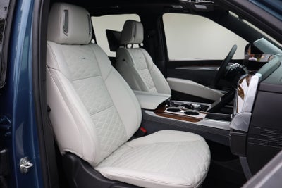 2025 Cadillac Escalade Premium Luxury Platinum