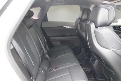 2025 Cadillac OPTIQ Luxury 2