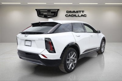 2025 Cadillac OPTIQ Luxury 2