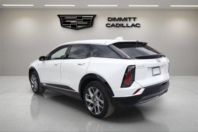 2025 Cadillac OPTIQ Luxury 2