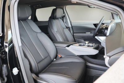 2025 Cadillac OPTIQ Luxury 2
