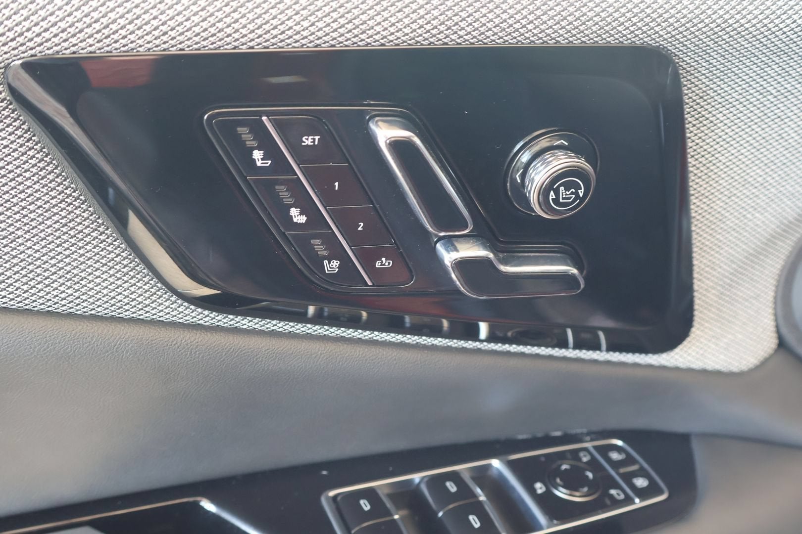 2025 Cadillac OPTIQ Sport 2