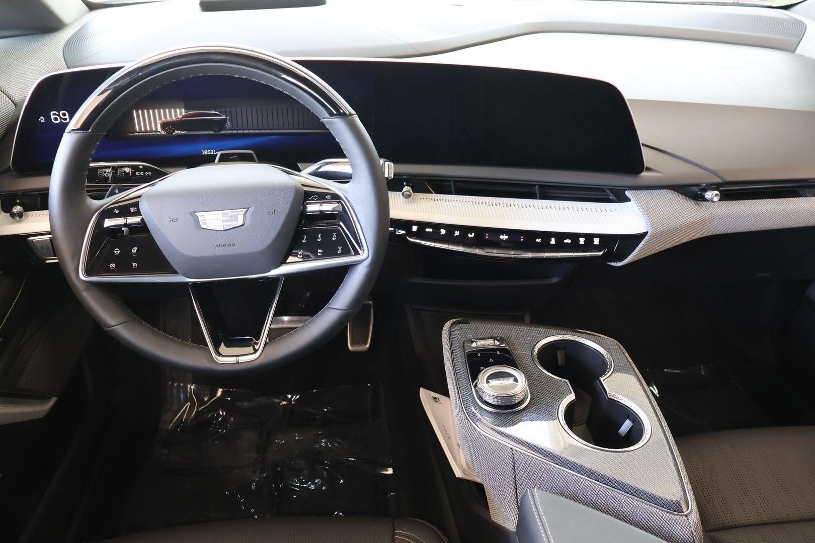 2025 Cadillac OPTIQ Sport 2